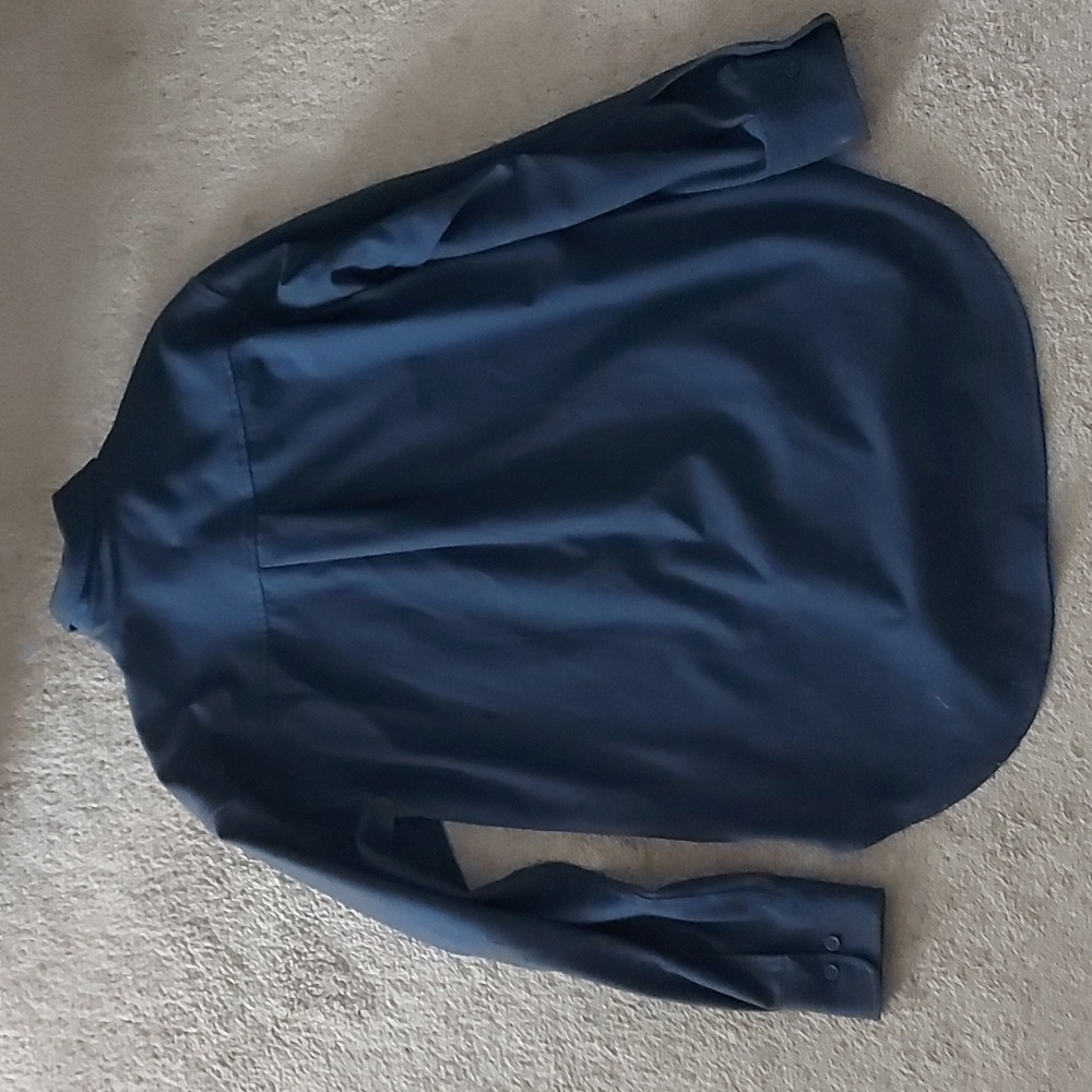 Kit+Ace navy button down shirt - Picture 4 of 6